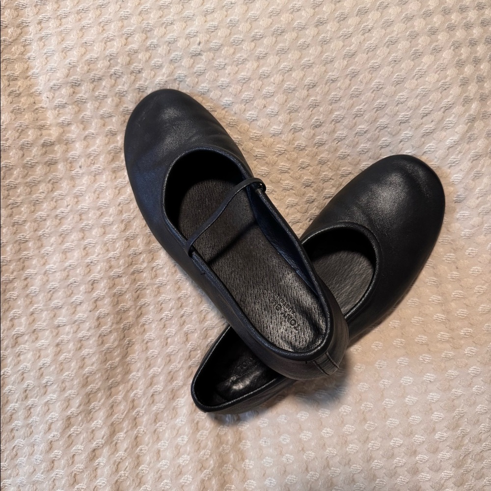 Tony Bianco Martinez flat
